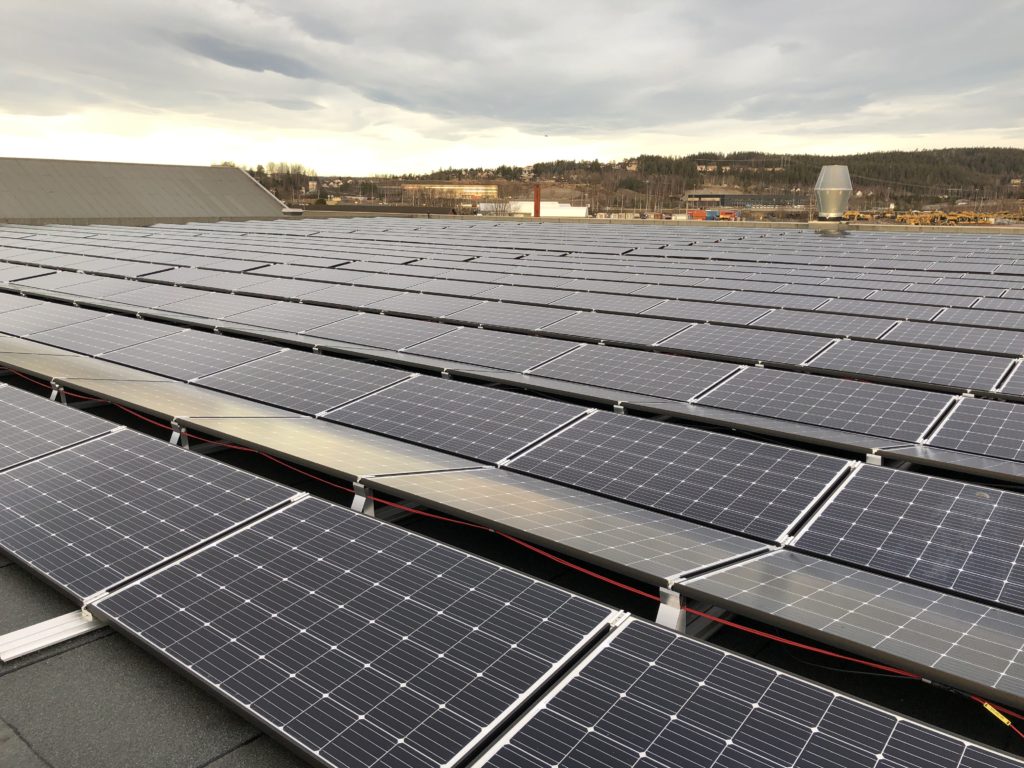 Solceller på taket av ESAR